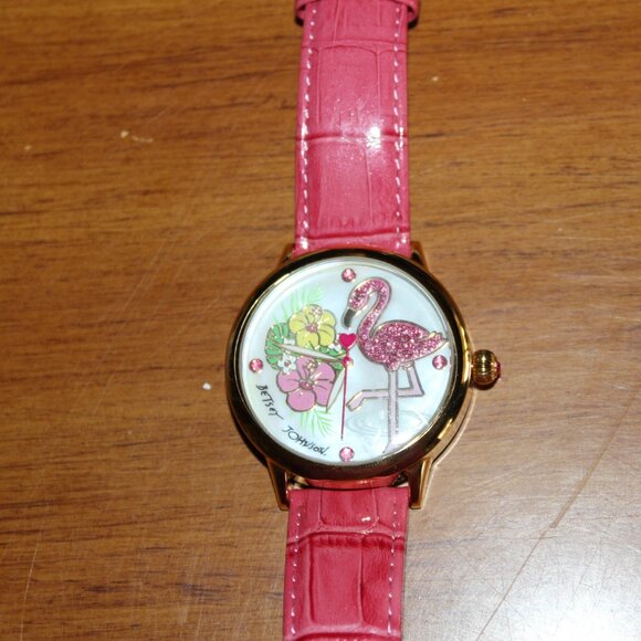 BRAND NEW WITH TAGS BETSEY JOHNSON PINK FLAMINGO WRISTWATCH FUN!! CUTE!! - Picture 4 of 8